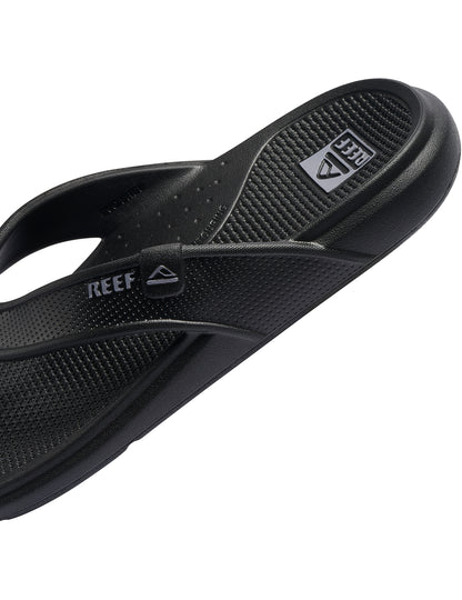 Reef Oasis Sandals in Black