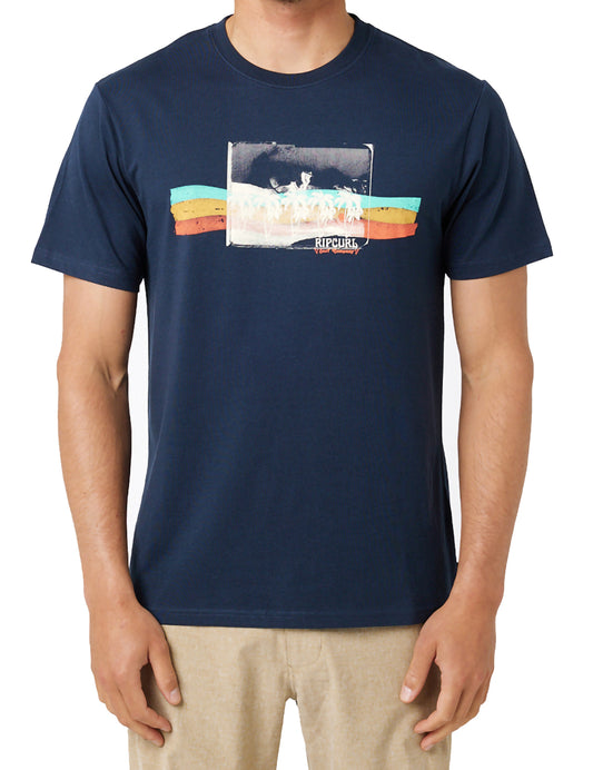 Rip Curl – Gestreiftes, kurzärmliges T-Shirt in Dunkelmarineblau