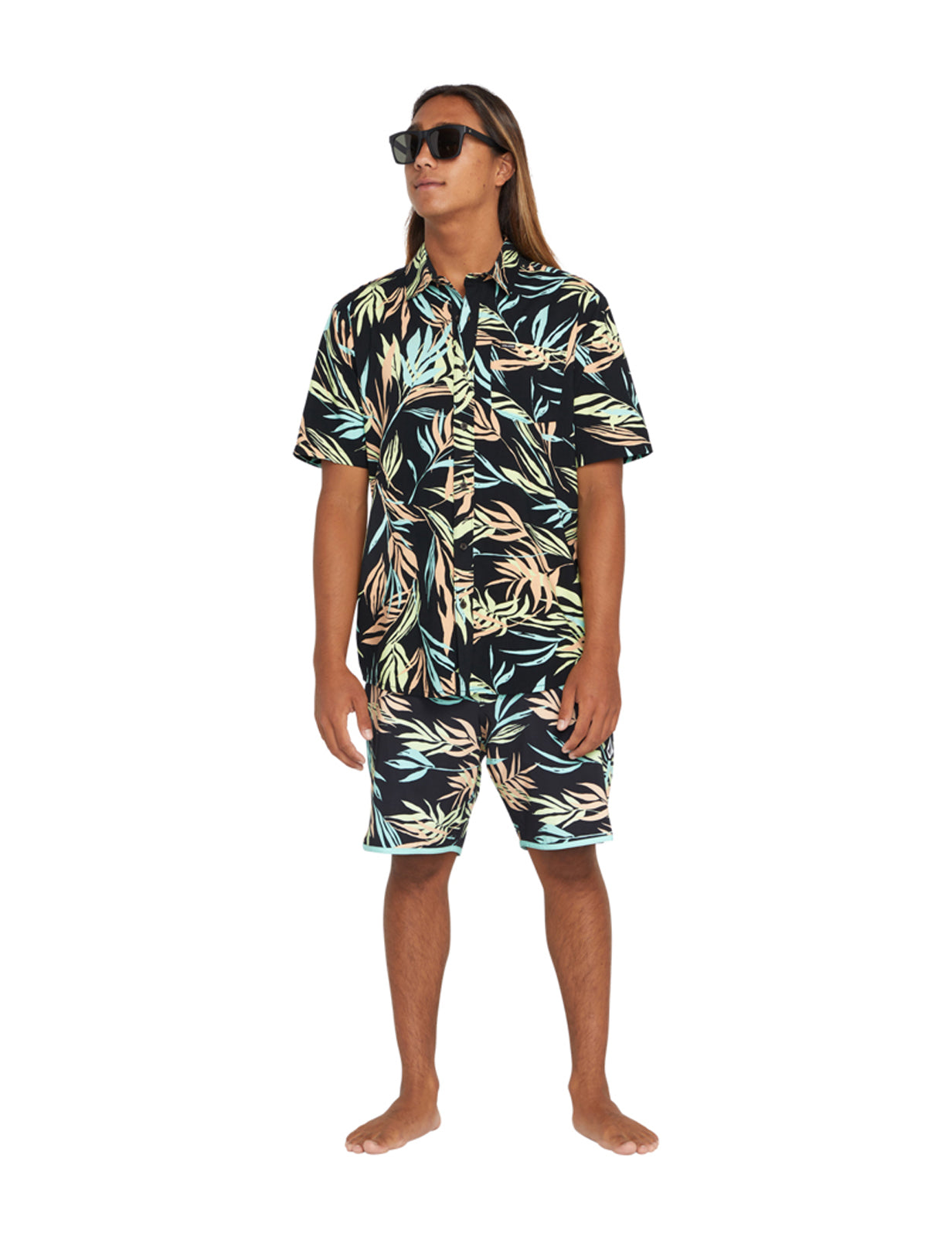 Volcom Bleeding Leaf Short Sleeve Shirt in Black