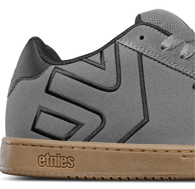 Etnies Fader Trainers in Carbon