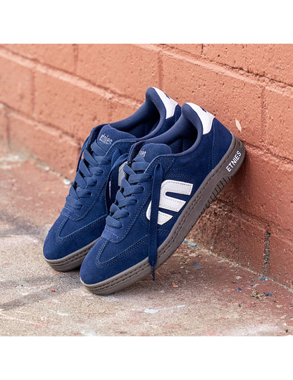Etnies Locut Trainers in Navy/White/Gum