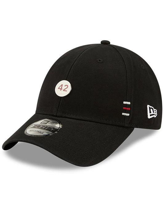 New Era 9FORTY Moto Guzzi Brushed Cotton Curved Peak Cap in Black