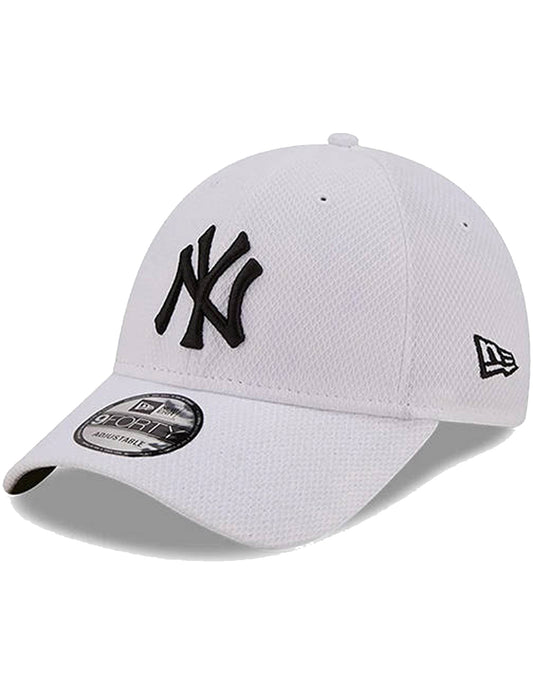 New Era New York Yankees Diamond Era 9FORTY Curved Peak Cap in White/Navy