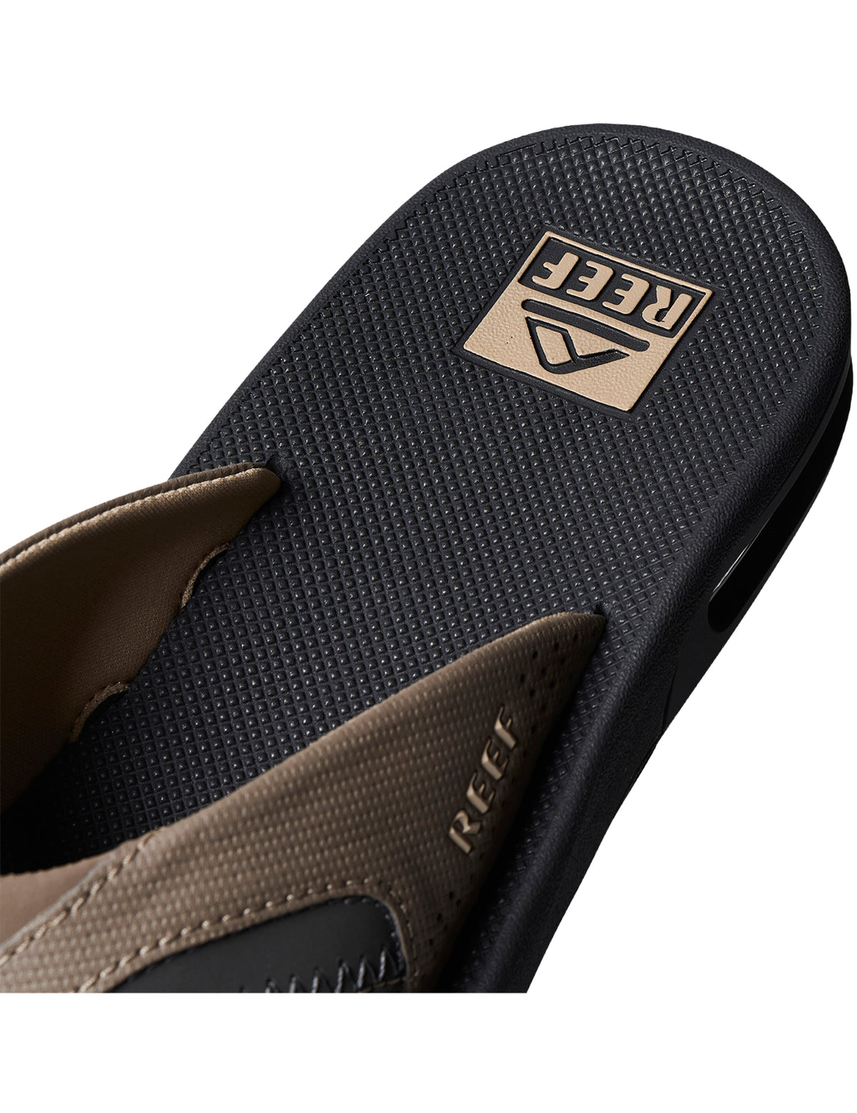 Reef Fanning Sandals in Fossil/Raven