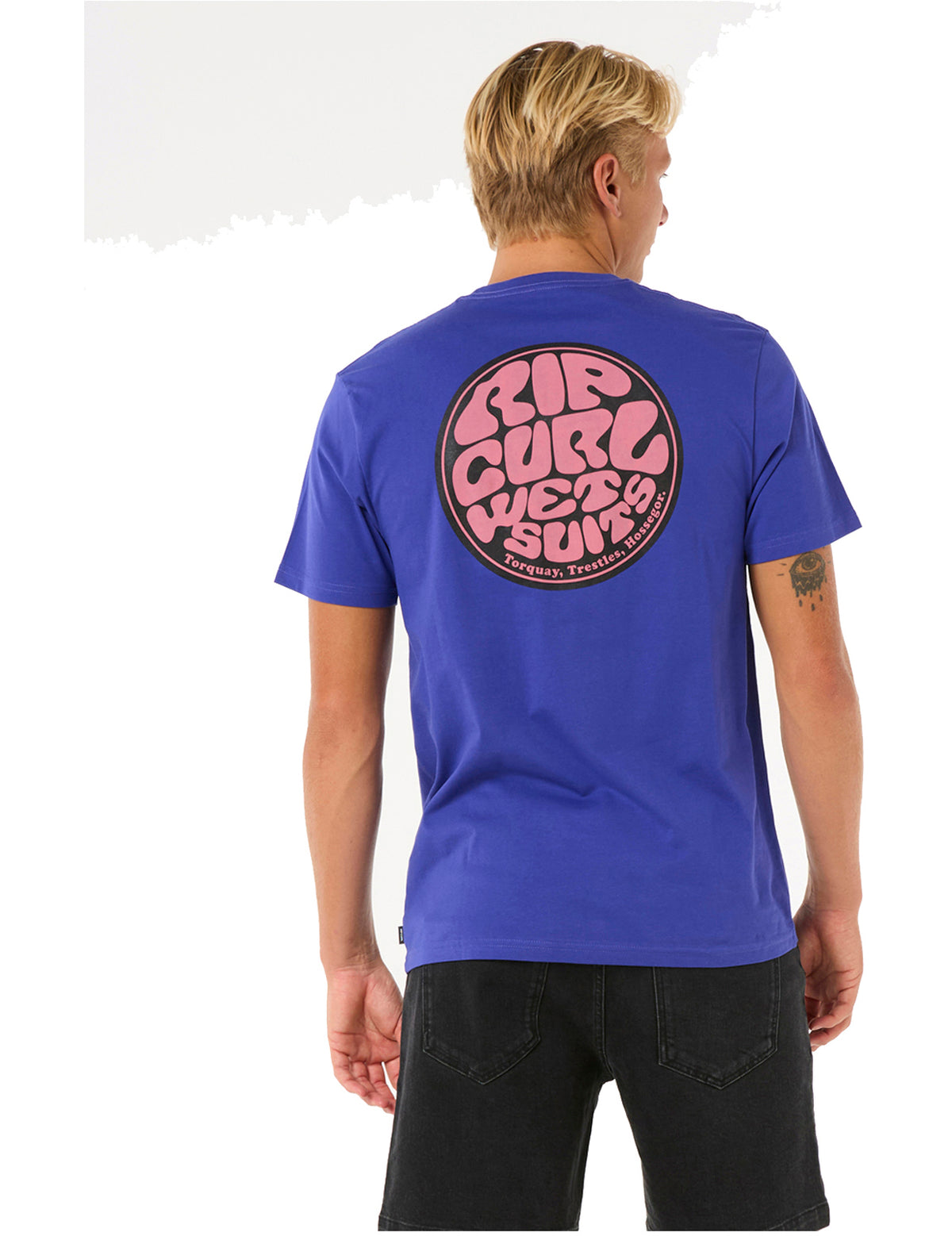Rip Curl Wettie Passage Icon Short Sleeve T-Shirt in Wild Berry